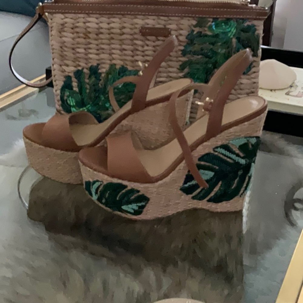 Michael Kors Tan Wedge Sandals with Leaf Design - Picture 3 of 5